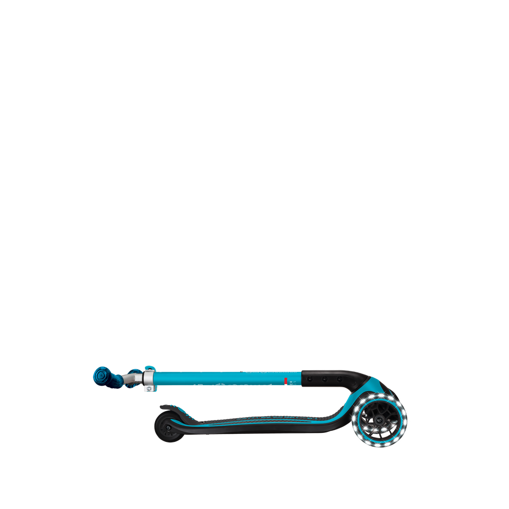 Scooter Globber ACE Lights para Niños y Adultos Aqua