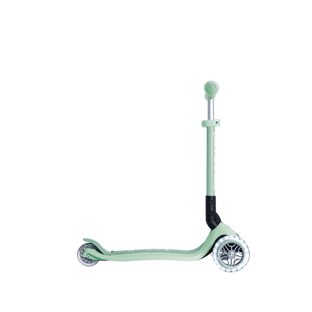 Scooter Infantil 3 Ruedas Globber Ecológico Plegable con Luces Pistachio