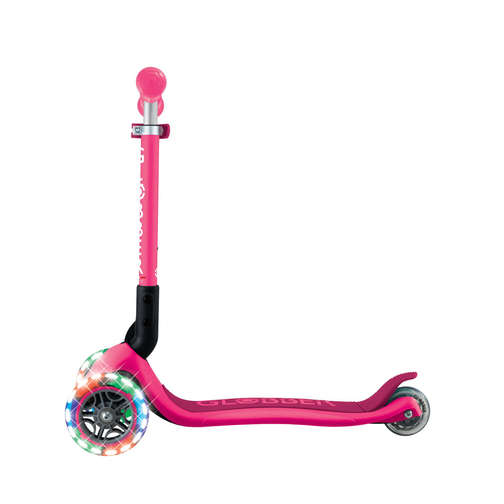 Scooter Infantil 3 Ruedas Globber Lights Plegable Fuchsia (vista de detalle 5)