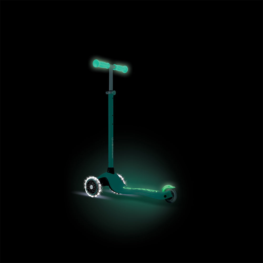 Scooter Infantil Globber Primo Plus con Luces LED y Glow