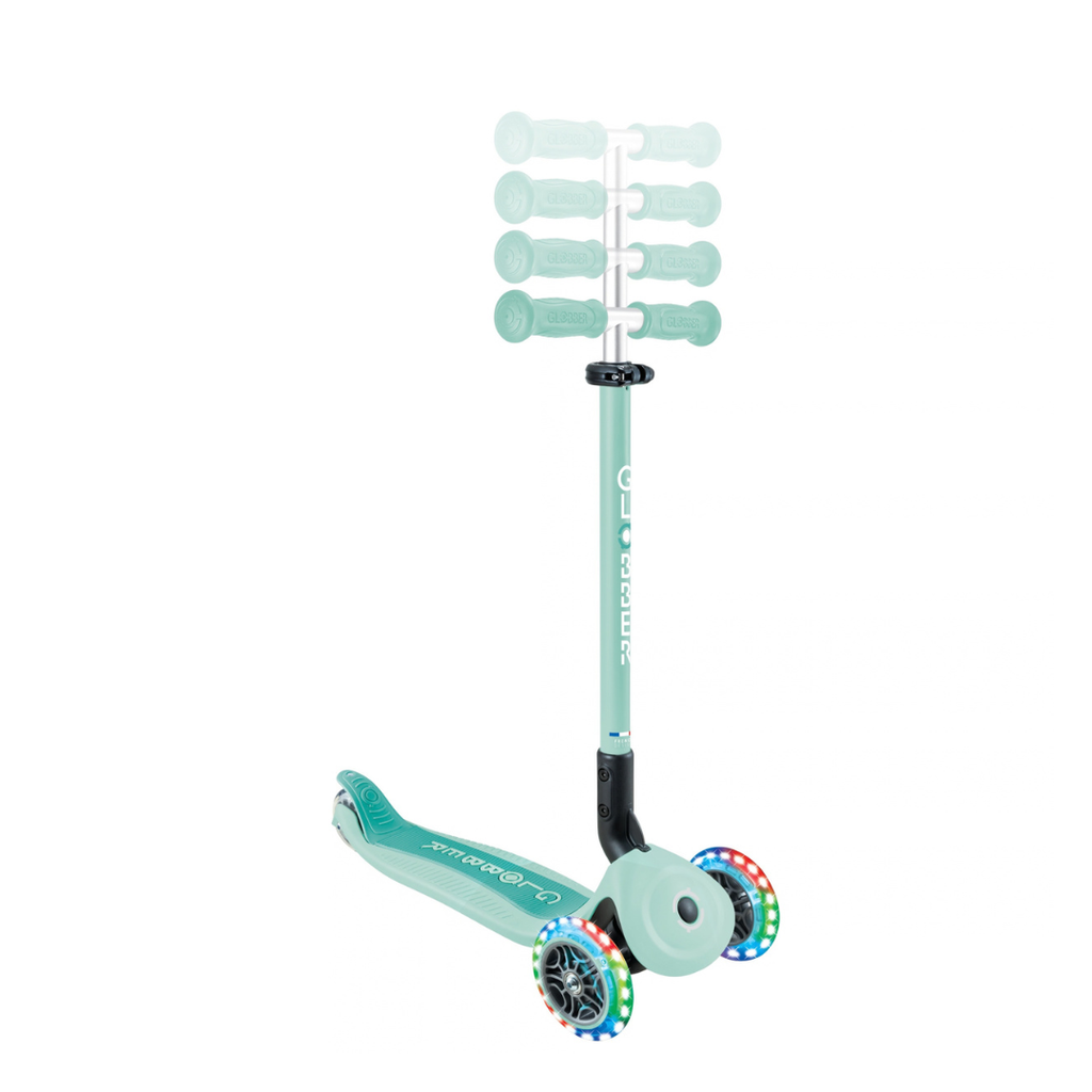Scooter 3 en 1 Globber Go Up Sporty Lights 360 Dark Mint (vista de detalle 16)
