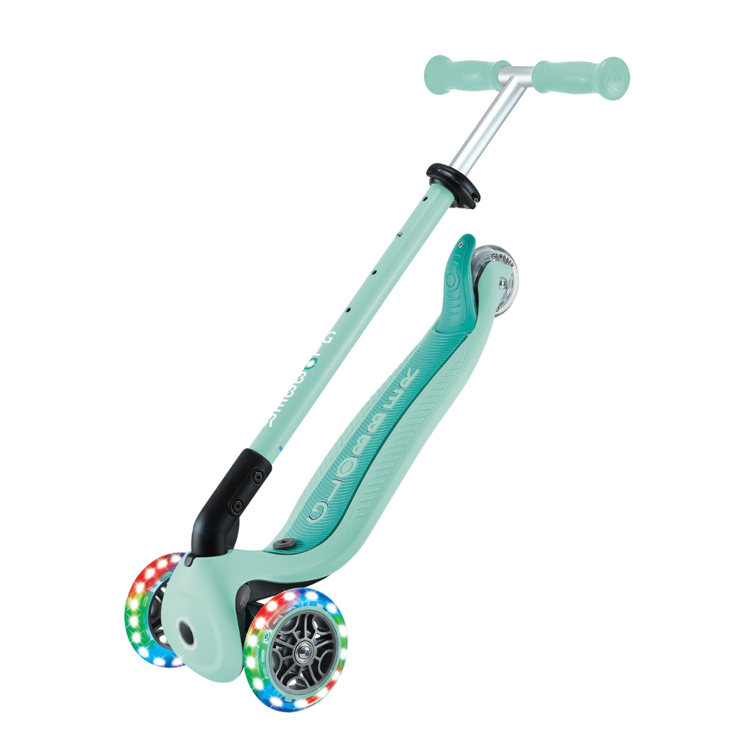 Scooter 3 en 1 Globber Go Up Sporty Lights 360 Dark Mint (vista de detalle 8)