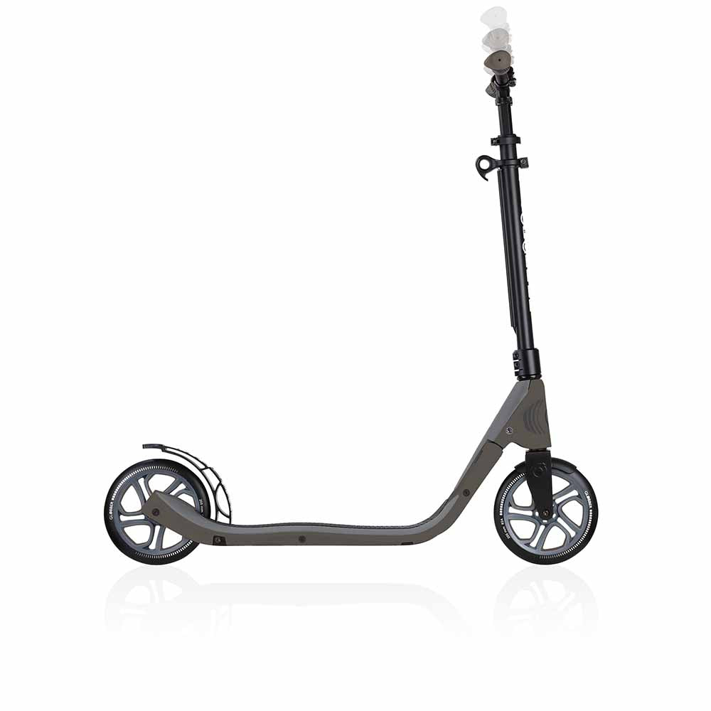 Scooter Globber One NL 205 para adultos (vista de detalle)