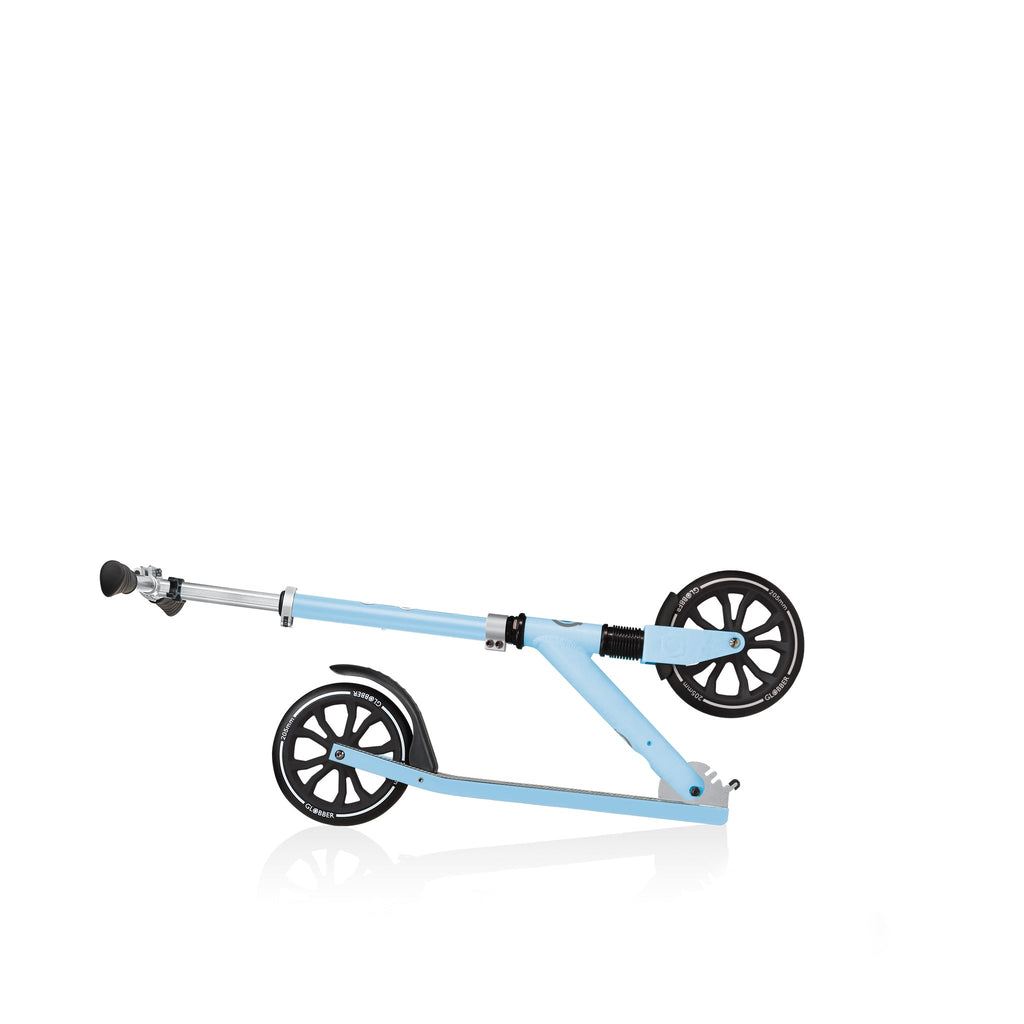 Scooter Globber NL 205 azul pastel plegable con manillar ajustable, marca oficial Globber