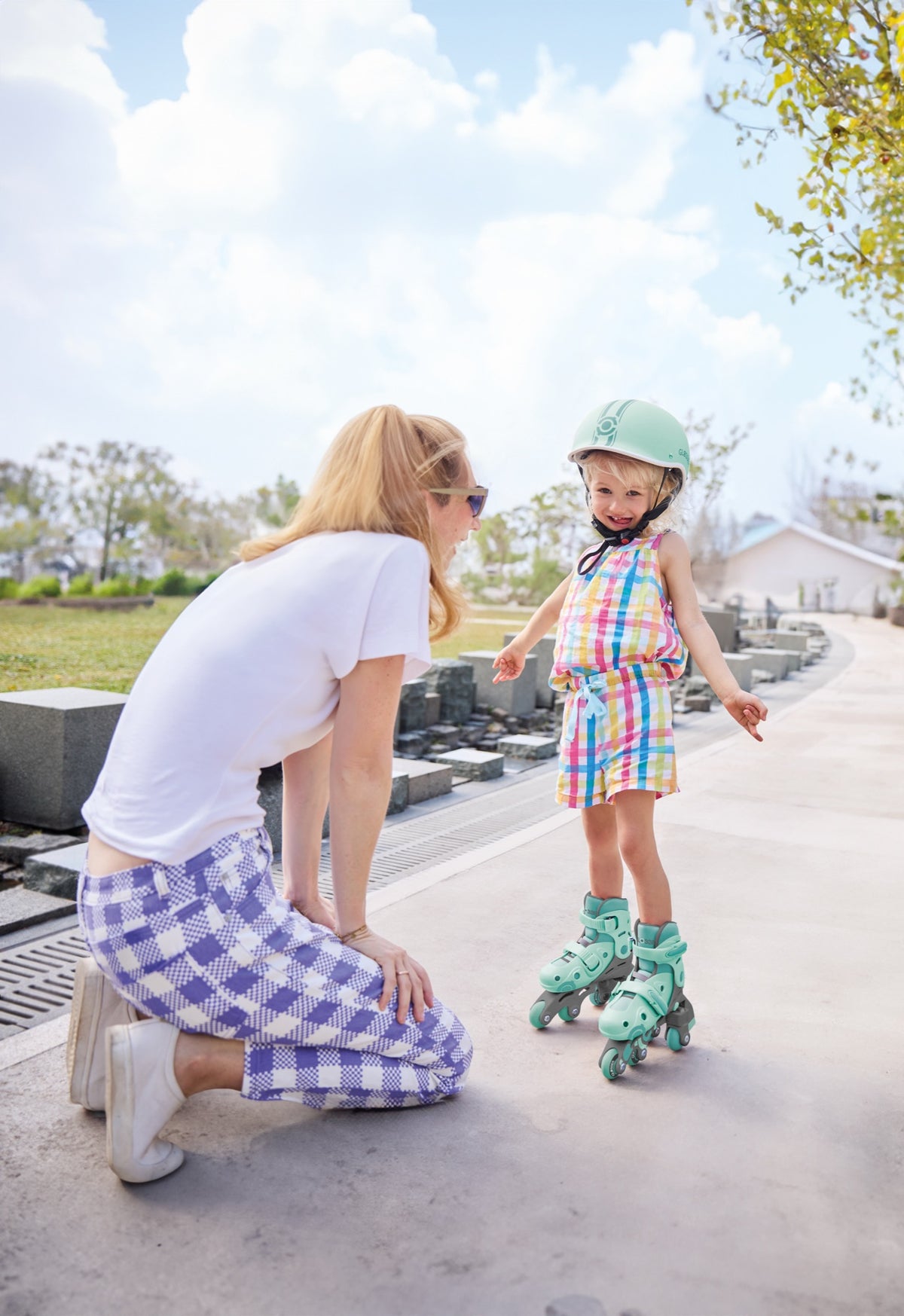 Patines en Línea Infantiles 2 en 1 Globber Verde en uso
